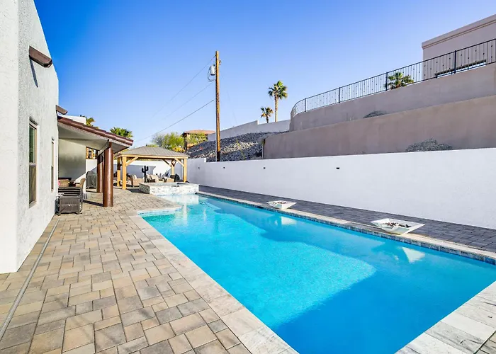 Pet-friendly W/ Hot Tub In Havasu Holiday home *