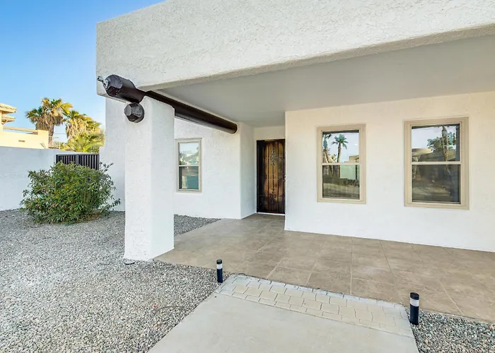 Pet-friendly W/ Hot Tub In Havasu Holiday home *