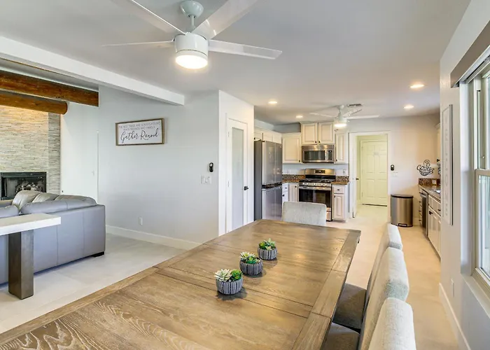 Holiday home Pet-friendly W/ Hot Tub In Havasu *