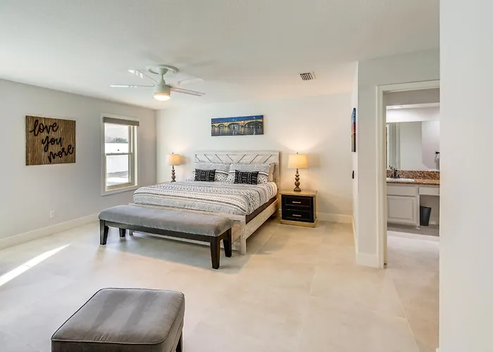 Pet-friendly W/ Hot Tub In Havasu *