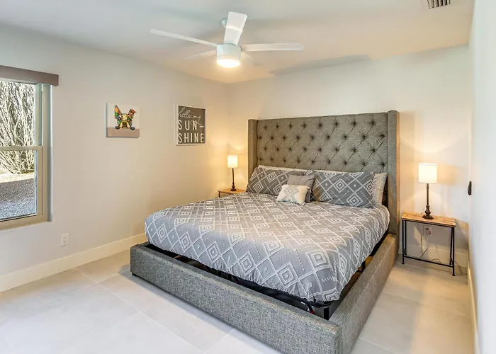 Holiday home Pet-friendly W/ Hot Tub In Havasu *